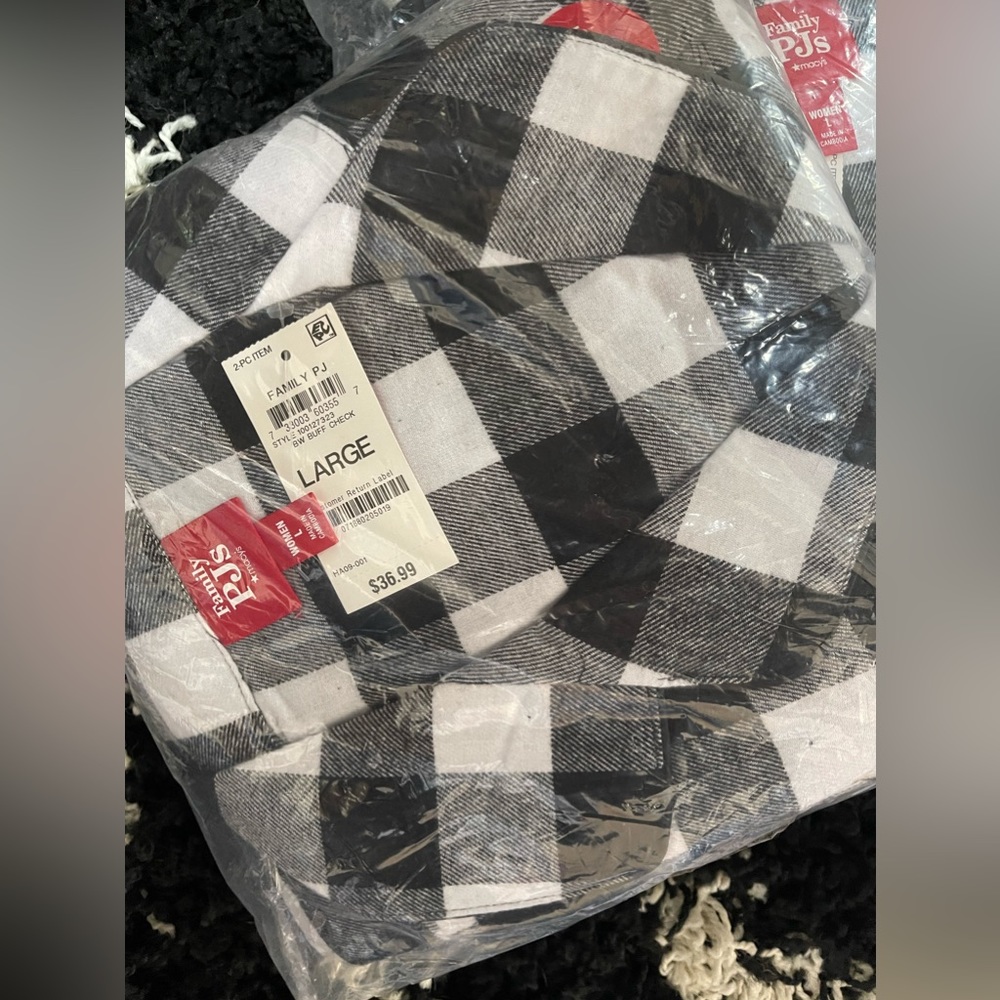 🖤🖤Flannel Pajamas - Family PJ's NWT 💚💚 - Picture 4 of 6